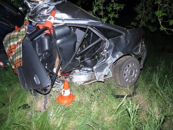 Trutnov 29letý řidič vozidla Audi A6 nepřizpůsobil rychlost jízdy a při