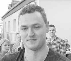 Na poslance zaútočil o tři roky starší muž z Uherského Hradiště. V místě se okamžitě vytvořil shluk Co si o tom myslíte? Napište nám svůj názor! redakce@ddk.