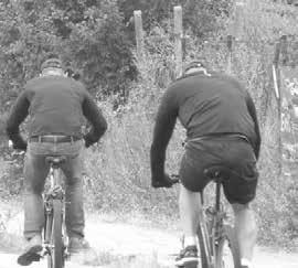 Pokud je znáte, obraťte se na kterékoliv policejní oddělení nebo volejte na linku 158. IL. FOTO: PČR WEB INZERCE NEBO PR V REDAKČNÍM PROSTORU Tady vás nikdo nepřehlédne! OBJEDNÁVEJTE: inzerce@ddk.