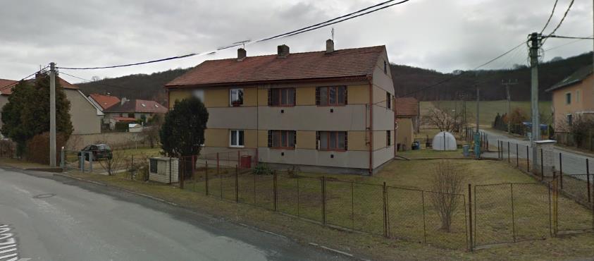 78m2, užitná plocha 125m2, pozemky celkem 832m2. 5) Křivoklát, okr. Beroun 2 350 000,- Kč Nabídková cena RD s dvěma bytovými jednotkami, Křivoklát.