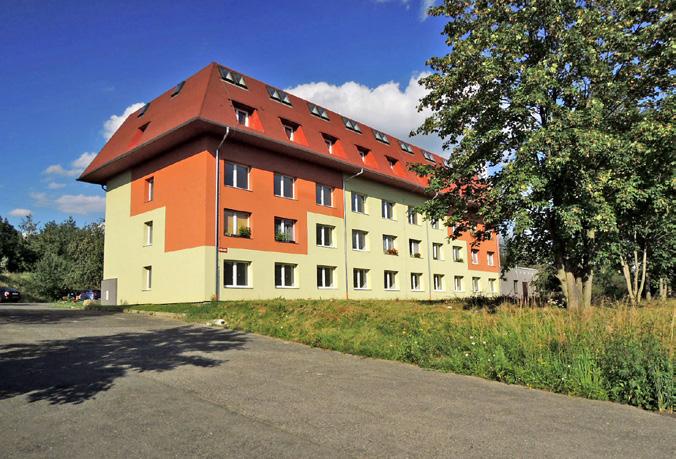 REKONSTRUOVANÝ BYT 1+1 V PLZENCI Byt 1+1 v Herejkově ulici ve Starém Plzenci byl součástí hromadného prodeje bytů v rekonstruovaném bytovém domě, jejichž prodej jsme začali realizovat na počátku