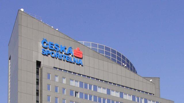Sekyra Group postaví novou centrálu České spořitelny Největší banka v Česku co se týče klientů, Česká spořitelna, plánuje novou centrálu v nové městské čtvrti s názvem Smíchov City, kterou plánuje