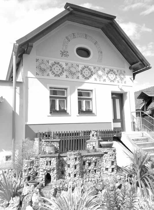 ŽIVOT NA SLOVÁCKU 13 Vrátka do historie jsou otevřená... UNIKÁT Víkend Památkových domků ukáže odkaz předků SLOVÁCKO Ve Strání vás pohostí Bára Macková.