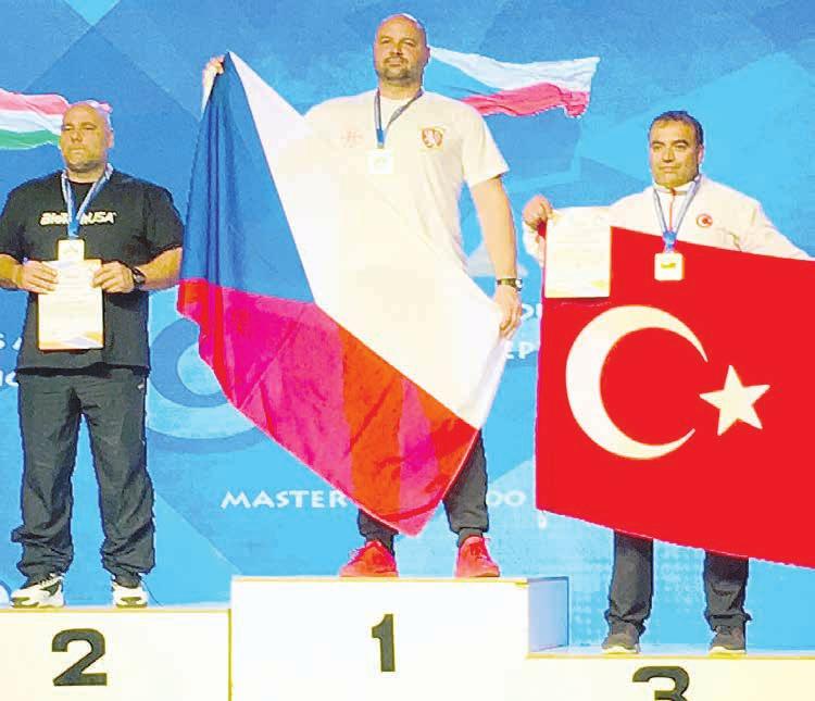 V boji o bronz na pravačku jej porazil reprezentační kolega Jaroslav Sládek, který nakonec získal titul vicemistra Evropy. Hlučané však s prázdnou neodjížděli.