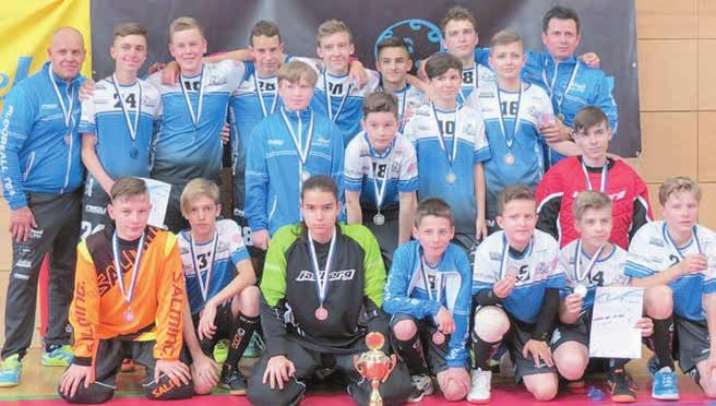 SPORT 25 KALEIDOSKOP Kdo ovládne Karpat Cup? Tradiční Bílokarpatské slavnosti v Uherském Brodě ozdobí premiérový ročník florbalového turnaje Karpat Cup.