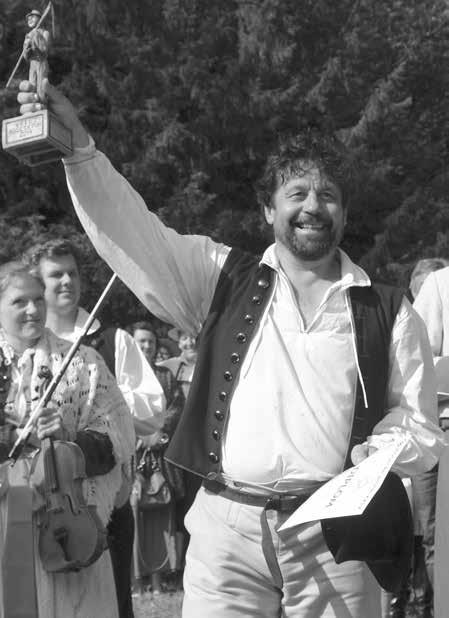 zachycovat folklor ve všech podobách. Kosecké písně jsou zařazeny do projektu Malovaná truhla, jenž zachycuje pro další generace písňový repertoár našich předků.
