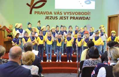 się sprowadzić do Trzyńca w dniu jego czeskiej premiery, powiedziała dyrektor Kina Kosmos, Regina Szpyrcová. Zanim jednak widzowie zajęli miejsca na widowni, można było uzyskać ciekawe informacje nt.