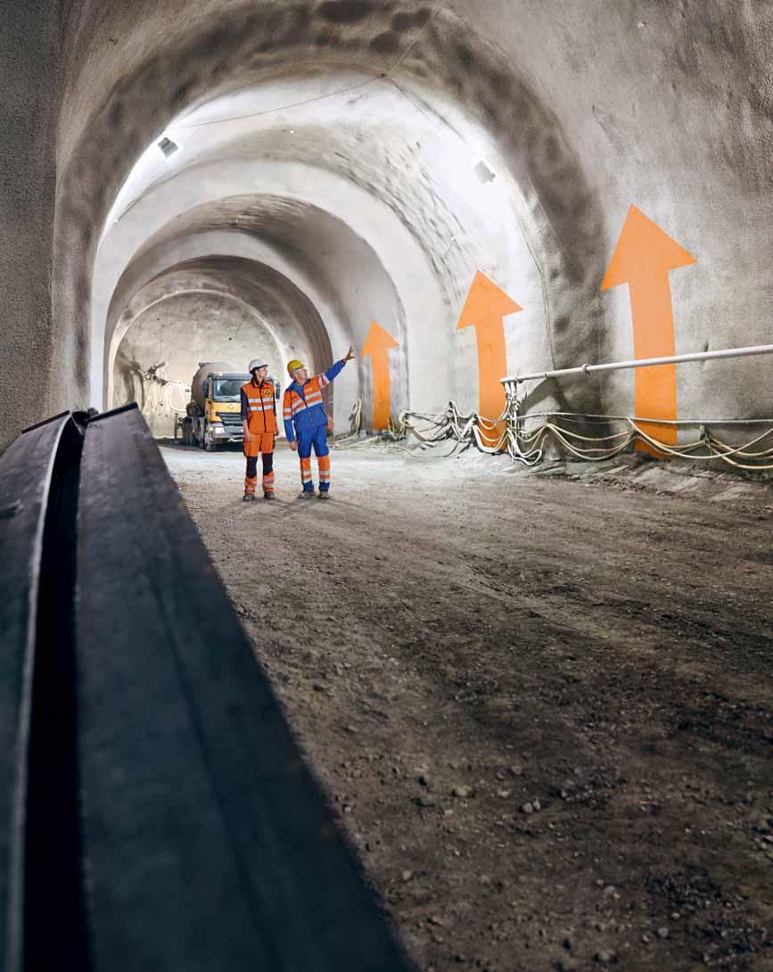 5 % Vyšší ziskovost * 6 % Nižší emise CO 2 * 4-násobné Prodloužení doby zpracovatelnosti * POTŘEBUJI BETON, KTERÝ LZE SNADNO ČERPAT MasterEase: Řešení pro beton s vysokou odolností a nízkou