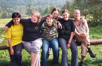 Pustá Rybná, 2006 Pustá Rybná, 2006 jí bylo přesně tolik, kolik tehdy bylo mojí mámě. Věkově na tom byly stejně, ale na rozdíl od mé mámy, která se těšila dobrému zdraví, žena u okna měla rakovinu.