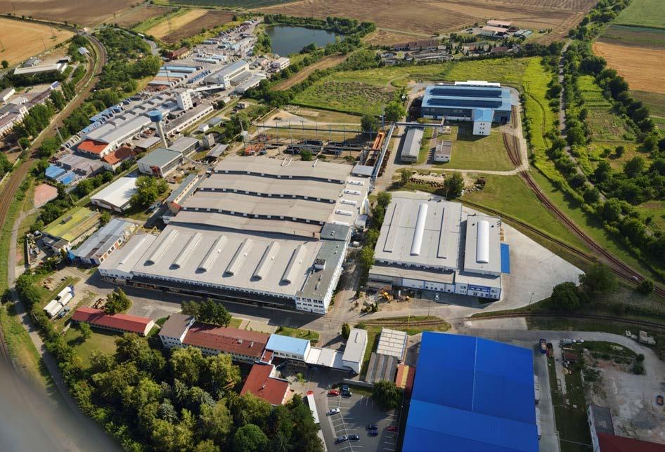 PŘEDSTAVENÍ SPOLEČNOSTI Šroubárna Kyjov v průběhu svého pětašedesátiletého působení prošla významnými změnami, a to jak z pohledu vlastnických vztahů, organizace, restrukturalizace výroby, tak i z