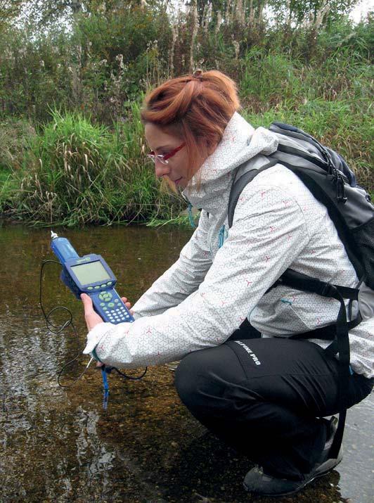 PŮDNÍ SVĚT POD MIKROSKOPEM Program návazný na Geologie a pedologie Šumavy Odhalme pomocí mikroskopu, co skrývá půda před našimi zraky.