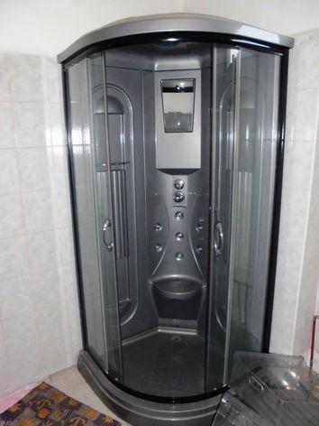 Byt - sprchový