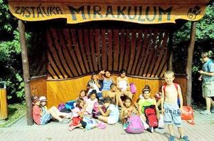 ZPRAVA O ČINNOSTI 2017 NZDM Klubová činnost: Klub probíhal 2x týdně s časovou dotací 3 hodiny.