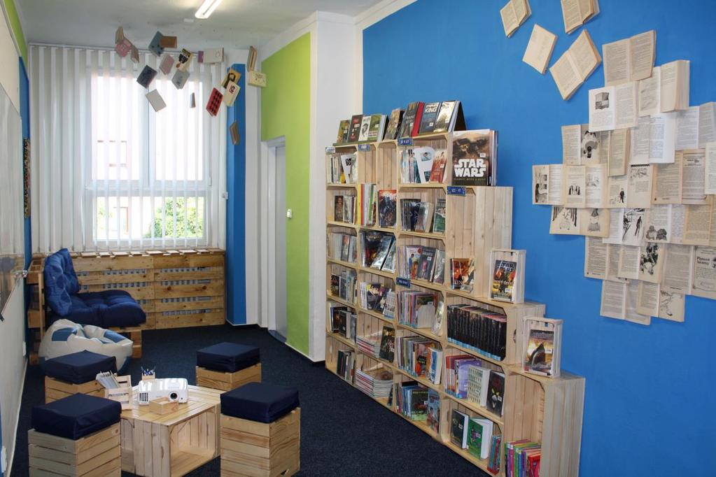 V KMO, pobočce Petřkovice, byl proveden redesign dospělí uživatelé mají nyní k dispozici nový prostor vybavený sedacím nábytkem, pro rodiče s dětmi je určena další místnost k setkávání v rámci