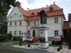 Charitní dům pokojného stáří sv. Františka Domov pro seniory Adresa: Farská 301, Bohumín Starý Bohumín Telefon: 593 035 048 Mobil: 601 351 077 Kontakt: chdfrantisek@seznam.cz, www.bohumin.charita.
