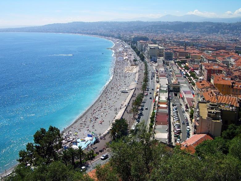 Z Cannes zamíříme více do vnitrozemí, kde navštívíme městečko Saint-Paul-de-Vence, které svojí polohou na návrší vytváří spolu s okolní přírodou nádherné panorama.