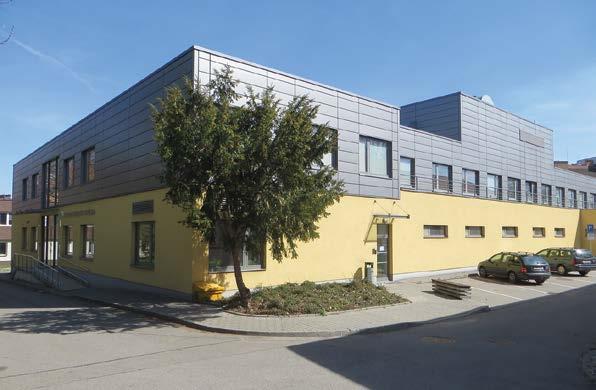 a technologie masa, budovy Ústavu výživy a Ústavu zootechniky a zoohygieny, na vybudování nové moderní Výzkumné stáje pro výživu zvířat a na modernizaci některých dalších provozů Fakulty veterinární