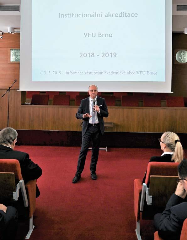 VFU získala Institucionální akreditaci téma Institucionální akreditace je ve svém smyslu vysoce pozitivní ohodnocení vysoké školy nezávislým úřadem, zpravidla spojené s udělením kompetence vysoké