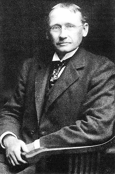 Frederick Winslow Taylor (1856 1915) Dělník je líný.