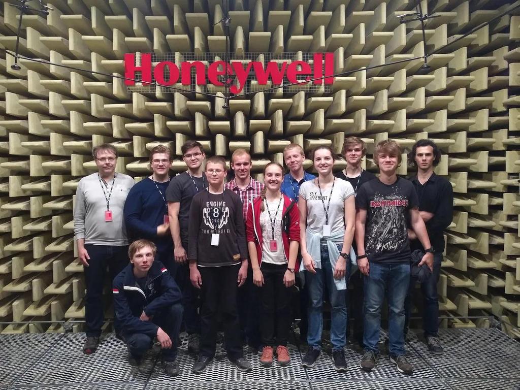 Dvanáct zájemců z řad studentů se v pátek 18. 5.
