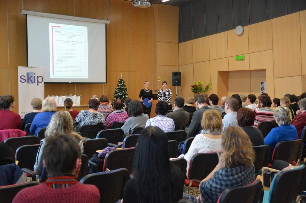 A konečně, na podzim jsme se soustředili na přípravu poslední naší velké akce, kterou bylo uspořádání tradiční konference - Setkání knihovníků Libereckého kraje.