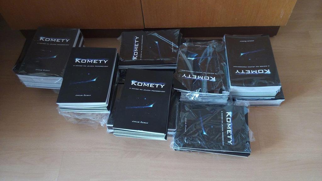 Cílem této publikace je přinést čtenáři základní přehled znalostí o kometách a možnostech jejich pozorování amatérskými prostředky.