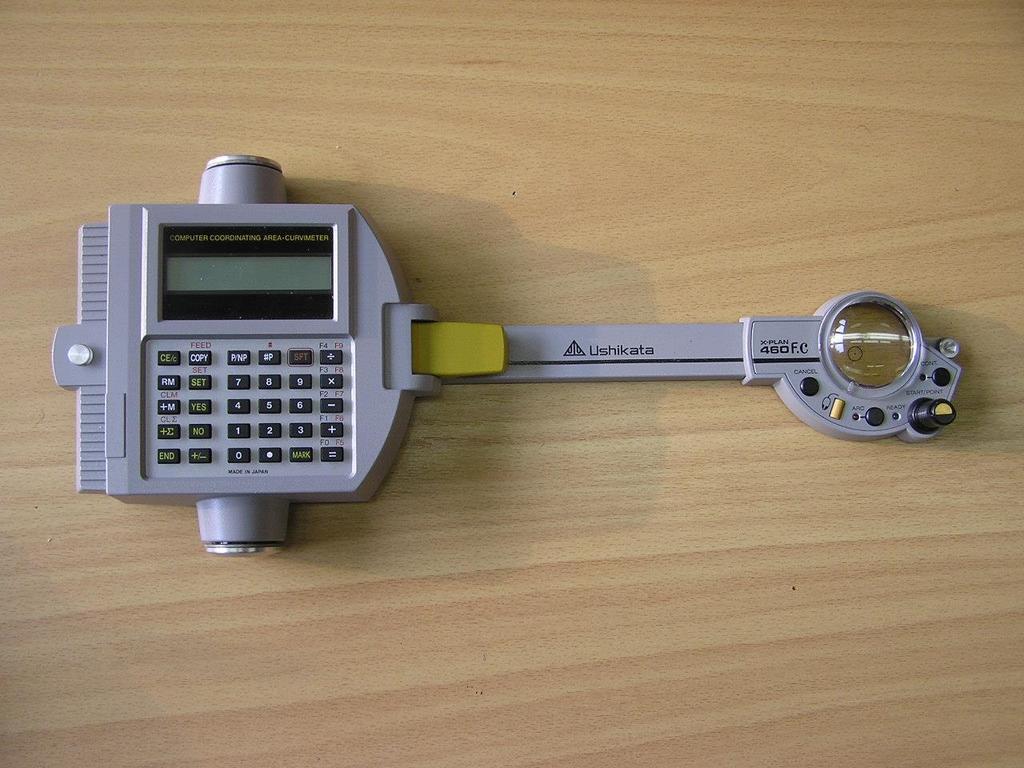 11.2.5 Digitální planimetr Digitální planimetr (obr. 11.9) je vybaven množstvím funkcí umožňujících např.