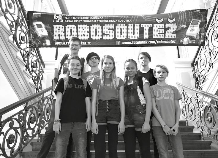 ŠKOLA, DĚTI, TEENAGEŘI Žáci ZŠ Školní v Praze na ČVUT Letos se již podruhé zúčastnili naši mladí roboťáci celostátní ROBOSOUTĚŽE v Praze na ČVUT.
