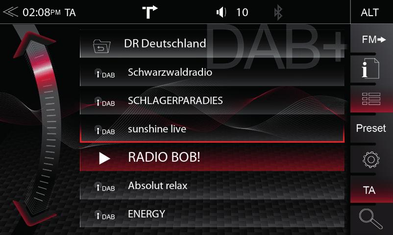 SOUBOR DAB+ A SEZNAM STANIC DAB+ RÁDIO Nabídka DAB+ obsahuje v pravé části displeje ovládací/provozní oddíl, který umožňuje jednoduché a rychlé nastavení funkcí DAB+ v nabídce přehrávání.