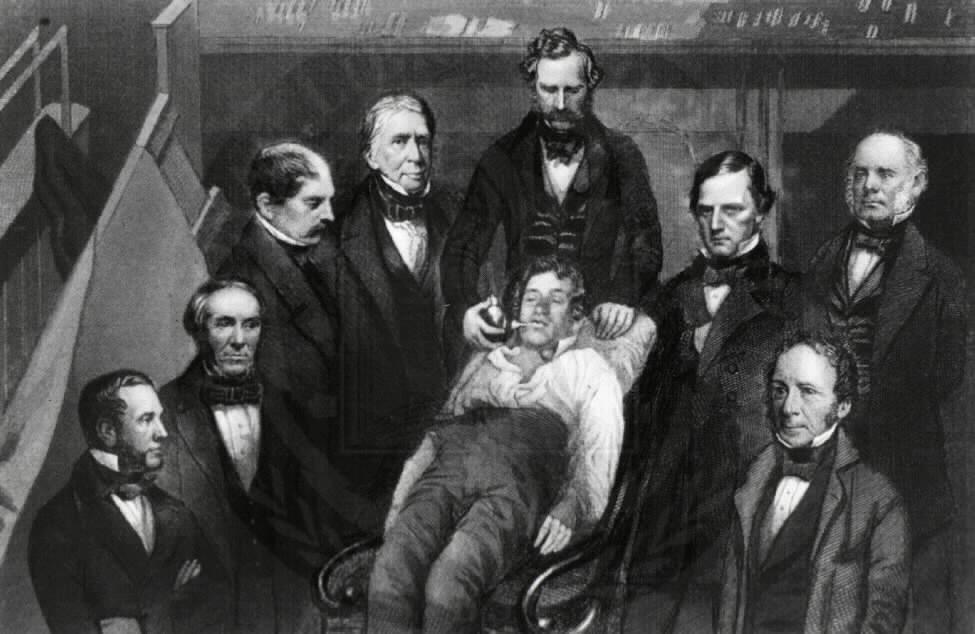 Historická perspektíva William T. G. Morton 16. října 1846 dietyléter Gilbert Abbot se podrobil první operaci v celkové anestézii v Massachusetts General Hospital, Boston John C.