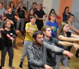 Kroužky DIS klubu Breakdance > pondělí a středa 16:45 17:45 Horokroužek I > pondělí 15:30 16:30 Horokroužek II > pondělí 16:45 17:30 Motokroužek > čtvrtek