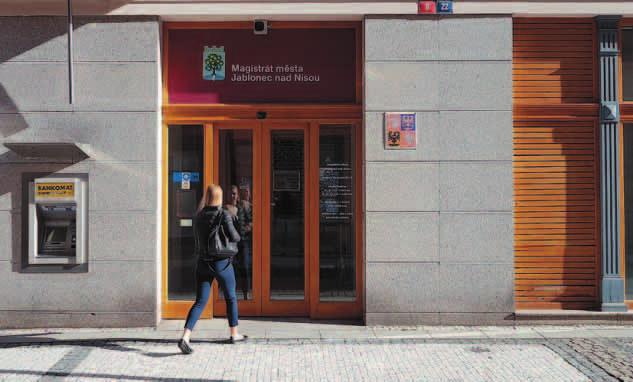 Platnost dokladů vždy pečlivě kontrolujte Doporučujeme občanům průběžnou kontrolu a trvalý přehled o platnosti svých osobních dokladů, tedy především občanského průkazu, ale případně také cestovního