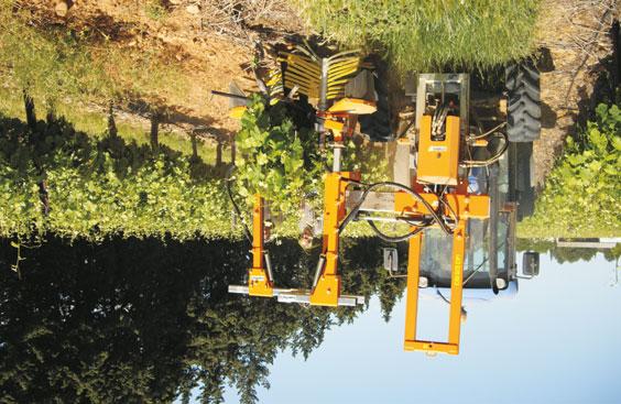 mm Stroje, které lze agregovat na SMP 30 P Hydraulické nastavení šířky