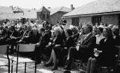 ãerven 2002 âeská expozice v Osvûtimi strana 9 Osvûtim byla rovnûï místem, kde byla vyvraïdûna vût ina pûvodní romské populace ãesk ch zemí.