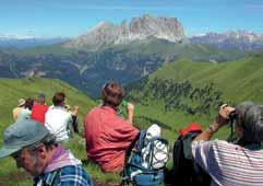 Rakousko, Německo, Itálie a Švýcarsko C Pohodové týdny v horách s turistikou 74 Romantika horské krajiny dojme snad každého C8 Nejkrásnější kouty Alp pěti zemí Vydejte se s námi za nejznámějšími