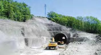 SPECIFIKA NAVRHOVÁNÍ HLOUBENÝCH TUNELŮ A PŘÍKLADY Z REALIZACE SPECIFICS OF DESIGNING CUT-AND-COVER / COVER-AND-CUT TUNNELS; EXAMPLES OF IMPLEMENTATION LIBOR MAŘÍK ÚVOD Pohled na domácí i zahraniční