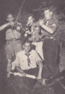 Z HISTORIE 95. KLUBU /Druhé pokračování/ OLDSKAUTŮ ZÁBŘEH Jak jsme uvedli v předchozím čísle, oldskautský klub vzniká v roce 1933. V našem regionu to byl klub třetí a to po 47. Praděd Šumperk a 73.