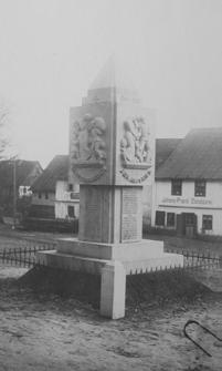 srpna 1925 a patřil k nejkrásnějším a nejhodnotnějším pomníkům v regionu.