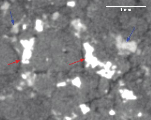 JAKÉ MOŽNOSTI CT PŘINÁŠÍ Využití trénovatelné segmentace pro analýzu CT dat Analýza tomografických dat zahrnuje segmentaci vzorku od pozadí, případně určitého materiálu od okolí.