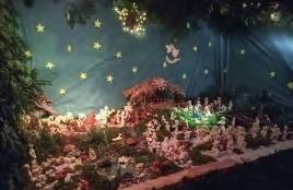 V obou skalických kostelích se pak konaly adventní koncerty, děti z mateřské i základní školy se svými rodiči a prarodiči se sešly v kostelíku při společném zpívání vánočních koled opět s krásným