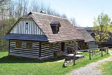 www.vesely-kopec.eu 17 MUZEUM BUDOWNICTWA LUDOWEGO VYSOČINA: SKANSEN VESELÝ KOPEC Skansen jest najbardziej rozległą wystawą budownictwa ludowego na łonie natury we Wschodnich Czechach.