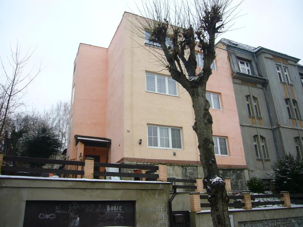 Znalecký posudek č. 001/2018 Ke zjištění obvyklé ceny O ceně Obytného domu, Bezručova ul. čp. 151/15, k.ú. Klíše, obec Ústí nad Labem, na pozemcích ppč.