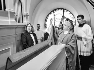 Den předtím měl svou primiční mši v kostele sv. Augustina v Brně, ve své rodné farnosti.