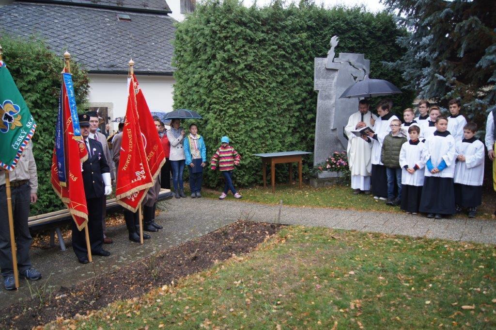 Miroslav Lipavský se krátce zmínil o činnosti jednoty a o průběhu opravy. Následovalo poděkování všem dárcům.