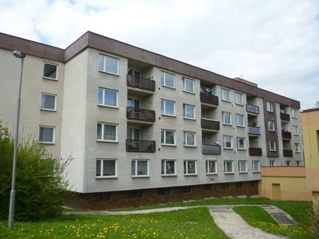 Výměna svítidel za LED v dalších pavilonech ZOO (do roku 2030) Odborným odhadem byl stanoven podíl spotřeby EE na osvětlení ze spotřeby, úspora ve výši 50 % z ovlivněné spotřeby.