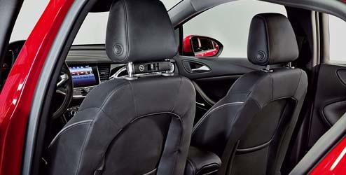 pro zlepšení příjmu 13442005 17 46 019 Kč 601 Opel FlexConnect je univerzální modulární systém. Stačí jen připojit požadované příslušenství k adaptéru a můžete si plně vychutnat jízdu.