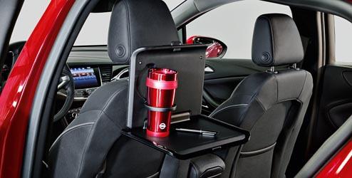 ipad lze jednoduše odpojit od adaptéru a vy si ho tak můžete vzít s sebou i s ochranným držákem. Hodí se 13447400 17 46 022 Kč 2853 Opel FlexConnect je univerzální modulární systém.