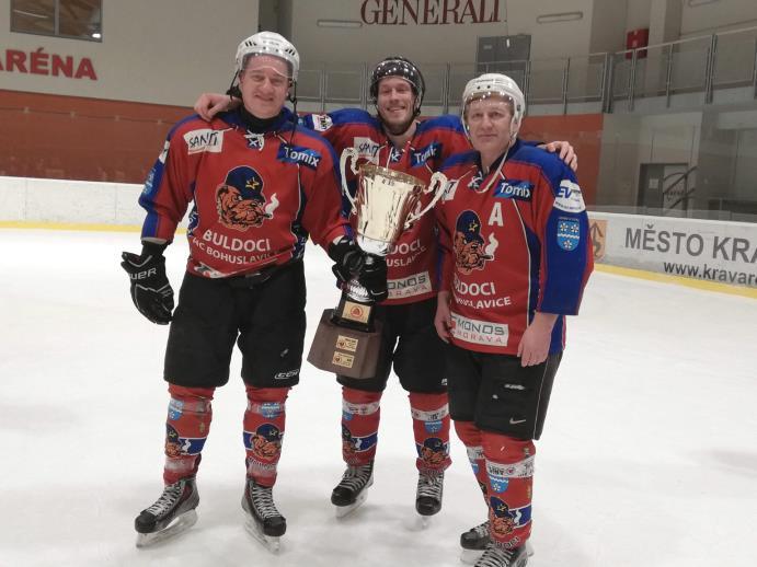 Stránka 11 Zpravodaj obce Bohuslavice č. 315 Březen 2019 CASINO CUP turnaj v šipkách V sobotu 16. 2. 2019 v hospůdce na hřišti proběhl již 5. ročník CASINO CUP turnaje v šipkách.