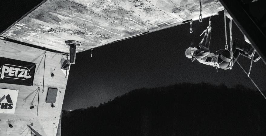 Drytooling sportovní lezení s cepíny K čemu je to horolezcům vlastně dobré?