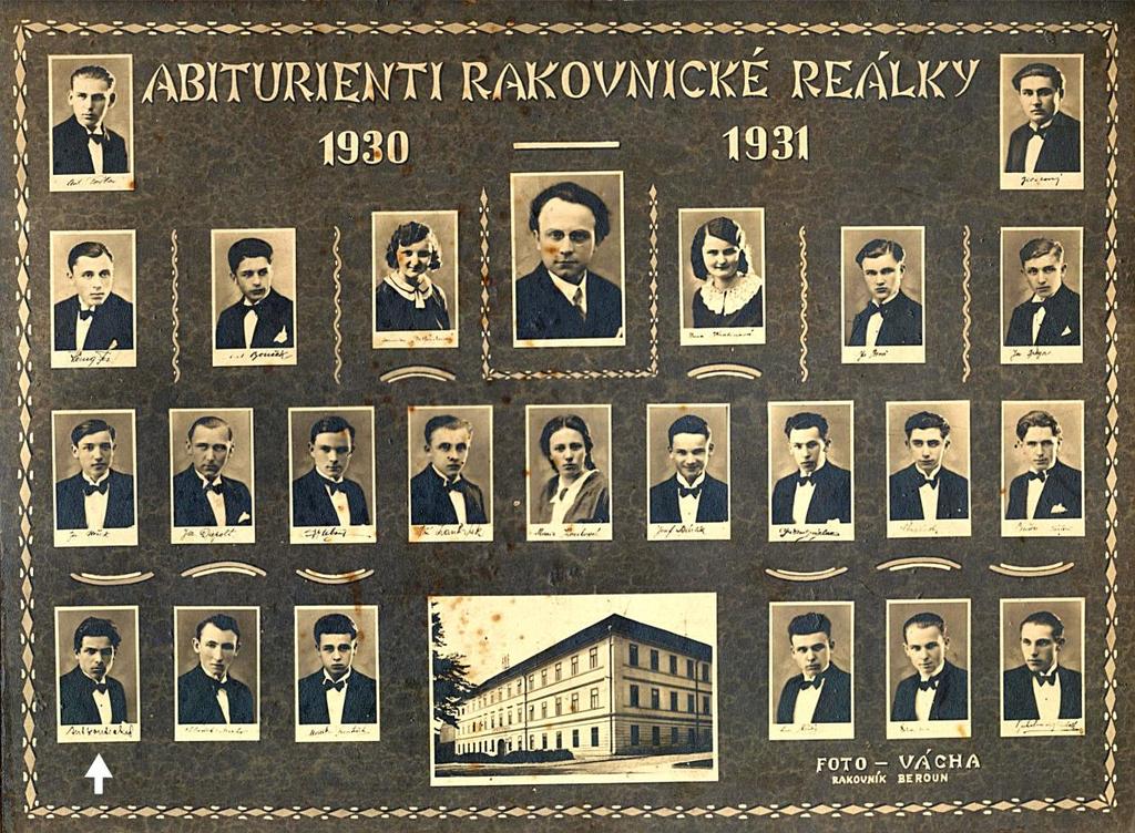 Rakovnická reálka tablo 1931 V té době také pomáhal matce na hospodářství.